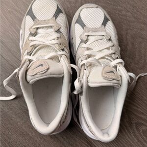 Nike Women’s Sneakers